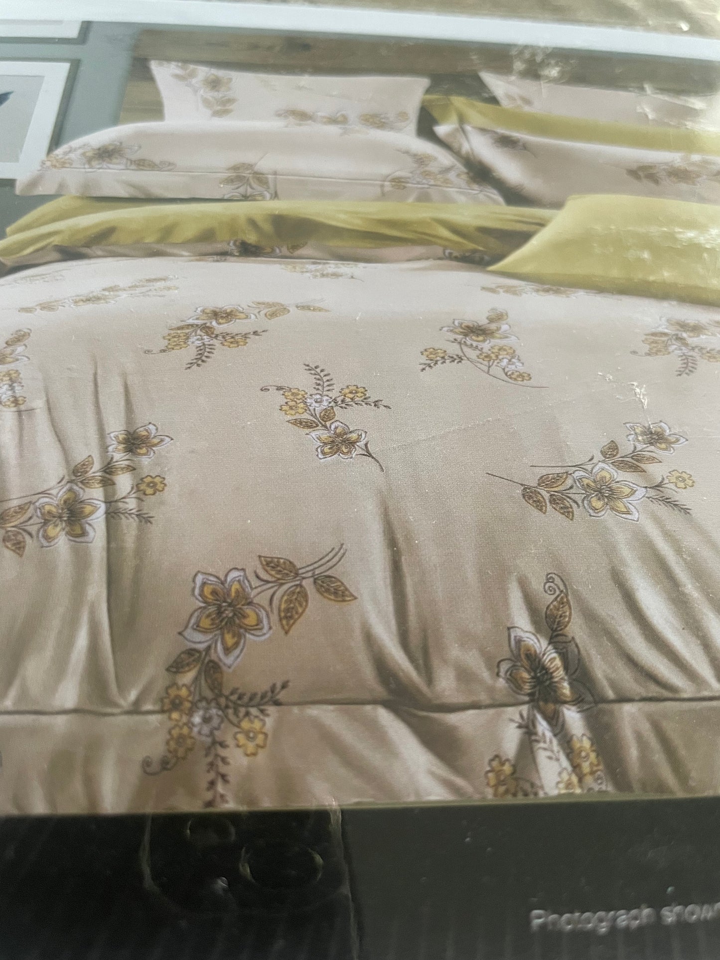 Indulgence - Bed sheet