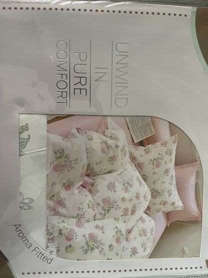 Aroma fitted Bedsheet